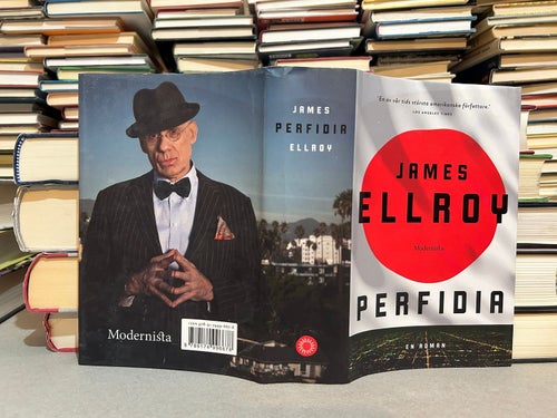 Perfidia av James Ellroy. Bok. Very good plus