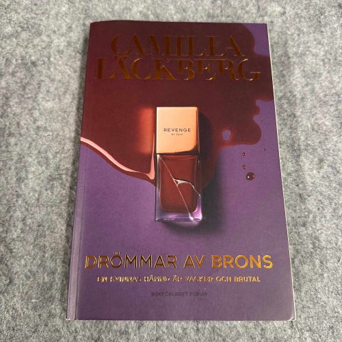 Camilla Läckberg - Drömmar av brons