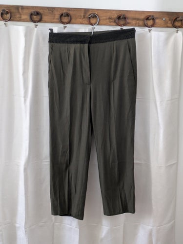 MM6 Maison Margiela kaki kostymbyxor med mesh detalj, storlek 40