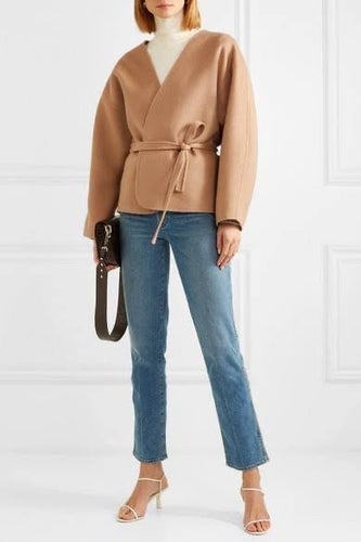 Totême beige jacka modell Lunel