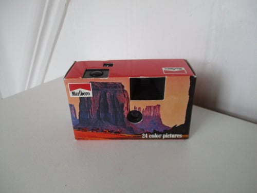 Marlboro Retro engångs kamera oanvänd ( 24 bilder kvar ) Vintage / samlarobjekt