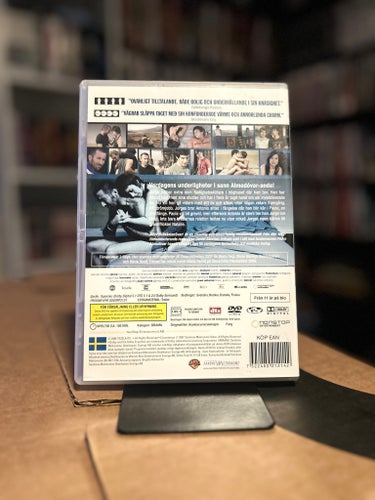 Mörktblå Nästan Svart (DVD) OOP