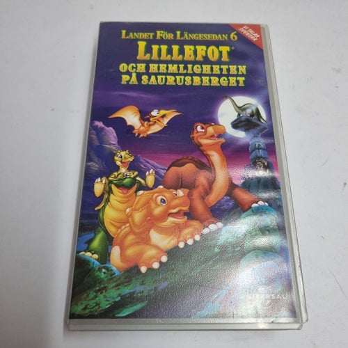 Landet för längesedan Lillfot och hemligheten på saurusberget VHS film
