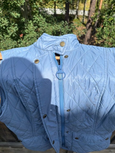Barbour blå väst, storlek EU 40