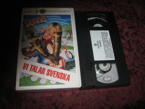 DENNIS (MASON GAMBLE,CHRISTOPHER LLOYD) VHS SVENSKT TAL