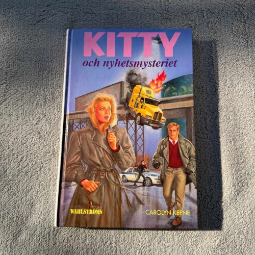 Carolyn Keene - Kitty och nyhetsmysteriet