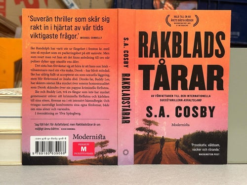 Rakbladstårar av S. A. Cosby, bok, Very Good plus