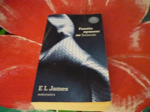 BOK, 2 STYCKEN POCKET BÖCKER, ALEX SCHULMAN: SKYNDA ATT ÄLSKA, E L JAMES: FEMTIO