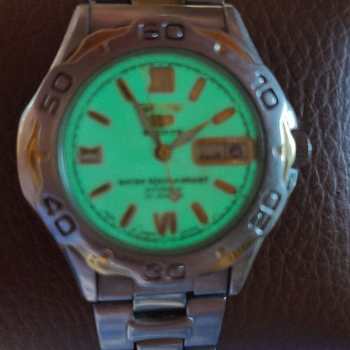 Seiko 5 Sports Automatisk Klocka
