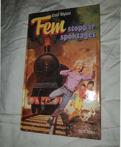 Fem stoppar spökhuset av Enid Blyton,se annons