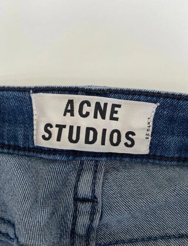 Acne Studios blåa jeans, storlek 24/32
