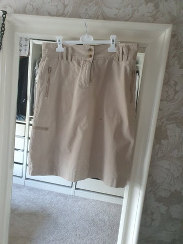 Gant Woman beige kjol, storlek 40