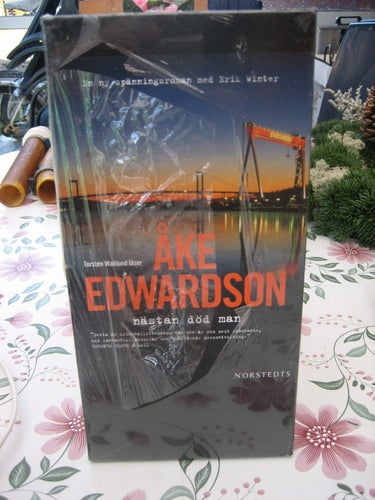 Åke Edwardson: Nästan död man (12 CD) **Ny Inplastad**