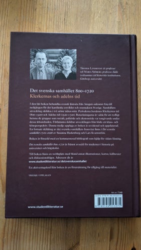 Det svenska samhället 800-1720 Klerkernas och adelns tid av Thomas Lindkvist &