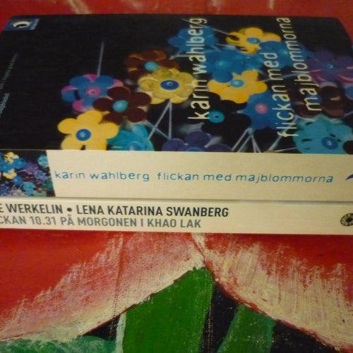 BOK, 2 STYCKEN POCKET BÖCKER, KARIN WAHLBERG: FLICKAN MED MAJBLOMMORNA, WERKELIN
