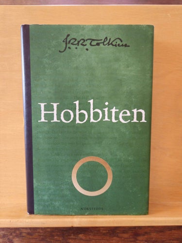 Hobbiten - eller bort och hem igen, J.R.R.Tolkien