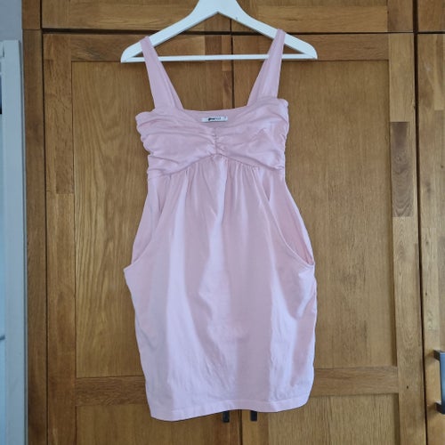 Gina Tricot rosa klänning, storlek M