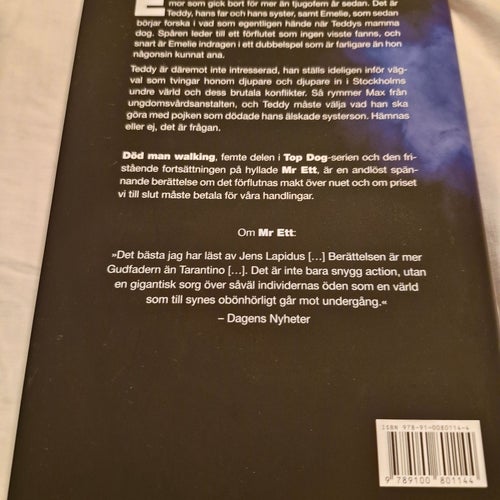 Död man walking av Jens Lapidus (Inbunden, Nyskick)