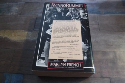 Kvinnorummet författare Marilyn French
