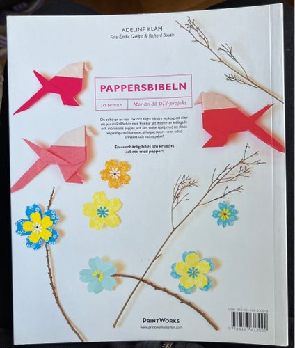Pappersbibeln av Adeline Klam, 2016