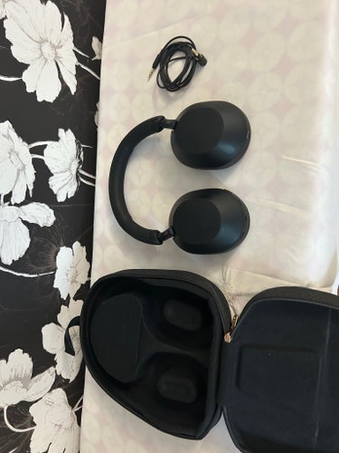 Sony WH-1000XM5 trådlösa around-ear hörlurar