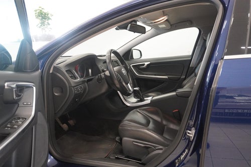 Volvo V60 D4 Momentum Ocean Race 190hk