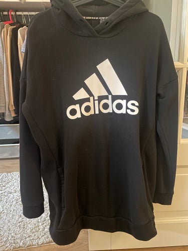 Adidas svart huvtröja, storlek M