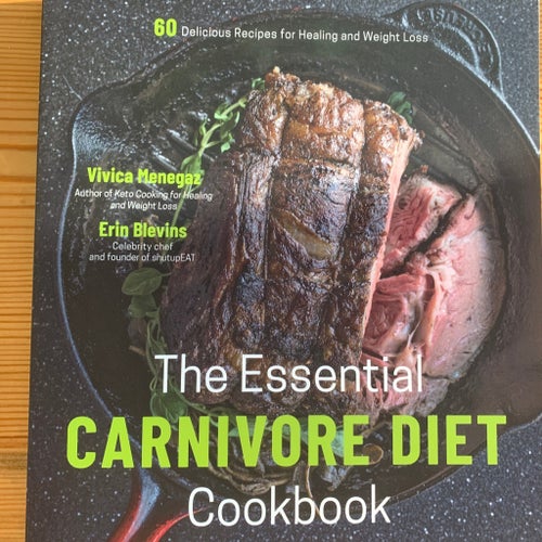 The Essential Carnivore Diet Cookbook av Vivica Menegaz och Erin Blevins, 2021