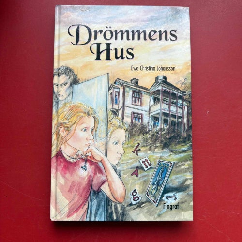 DRÖMMENS HUS + MÖRKA MOLN Ewa Christina Johansson