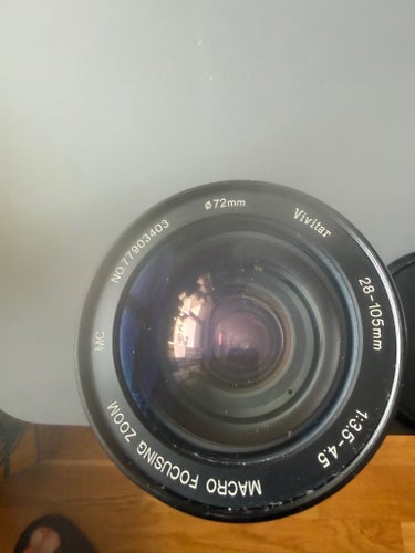 Vivitar 28-105mm MC Macro Focusing Zoom-objektiv