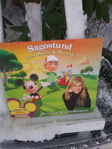 Sagostund med Musse & Manny berättare Pernilla Wahlgren Disney Channel