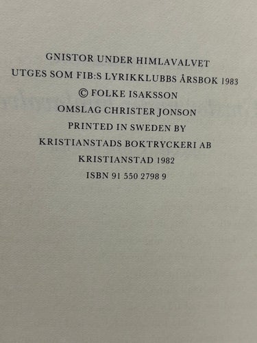 Gnistor under himlavalvet av Folke Isaksson. Bok. Very good plus