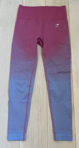 Gymshark Ombre High-Waisted Leggings – storlek S – snygg fade maroon