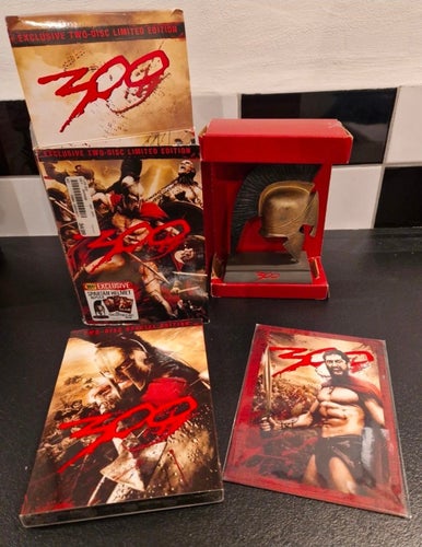 300 - Exclusive Two-Disc Limited Edition med Spartan Helmet Replica