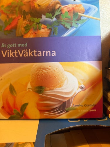 Ät gott med ViktVäktarna av Azmina Govindji, B. Wahlströms, 1997