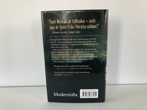 Mörkt Spel - Neil Lancaster - 2023 - Inbunden