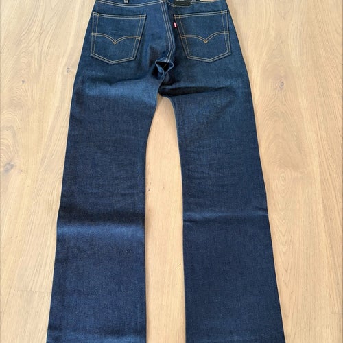 Levi's mörkblå jeans, storlek W30 L34