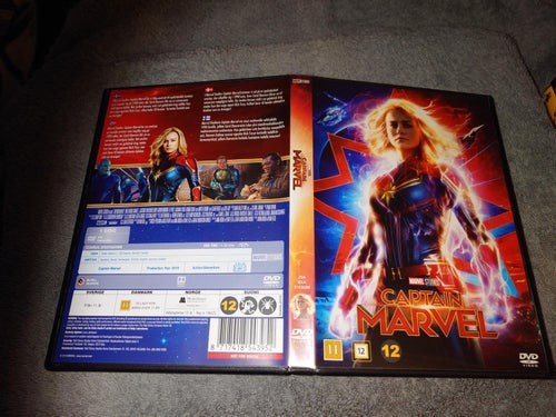Captain Marvel (Brie Larson, Samual L Jackson, Jude Law)