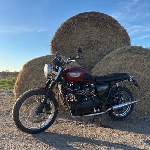 Triumph Bonneville -09