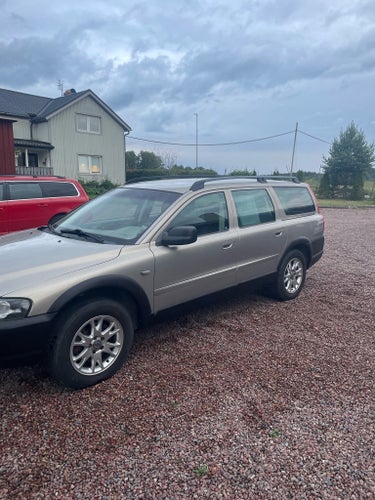 Volvo V70 XC 2.4T AWD A-traktor Reparationsobjekt