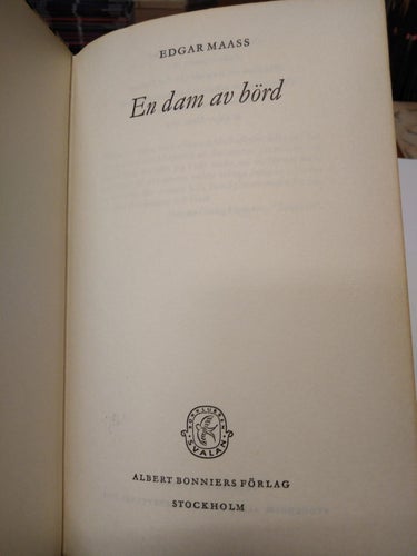 En dam av börd av Edgar Maass. bok, inbunden. Very Fine
