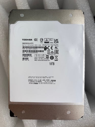 Toshiba MG09SCA18TE 18TB Serial Attached SCSI (12G) Hårddisk