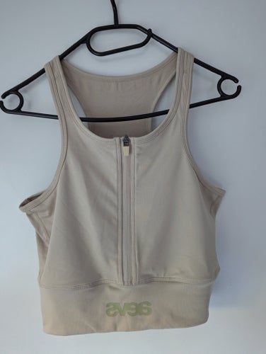 Ny Svea sport-bh i färgen beige och i storlek L