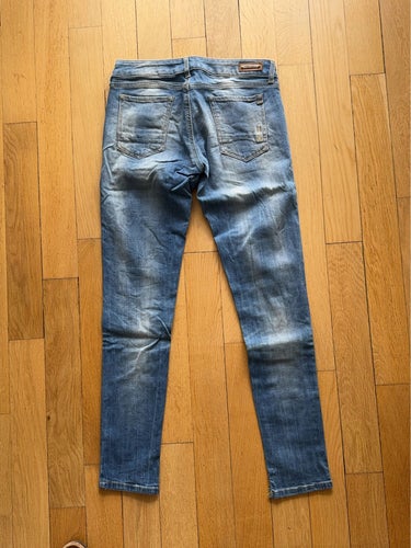 Reign Italia-jeans NWOT