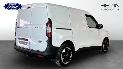 Ford E-Transit Courier Räckvidd 287KM / Skåp Limited 136Hk / Årsskatt 360kr