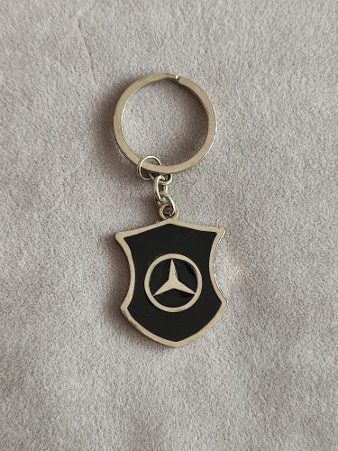Mercedes metall nyckelring