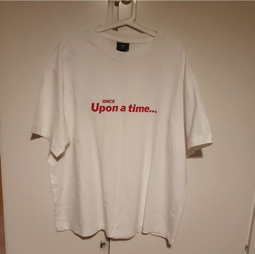 H&M vit t shirt Joe Sweeney limited edition storlek XL