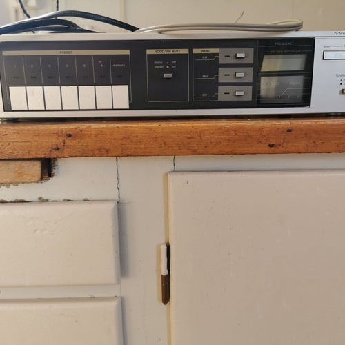 Sanyo JT400L LW/MW/FM Stereotuner