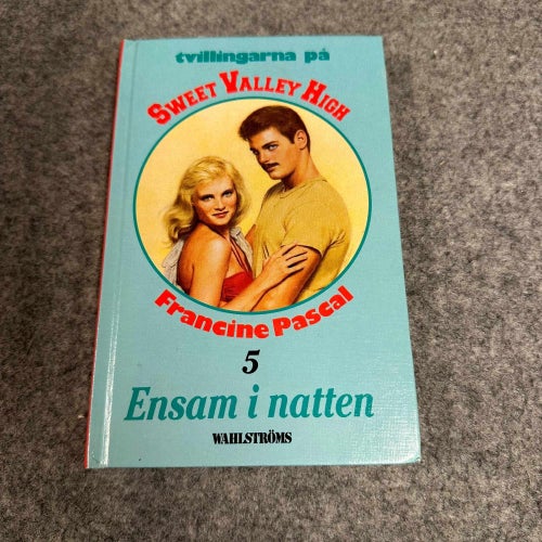 Francine Pascal - Ensam i natten - Tvillingarna på Sweet Valley High 5
