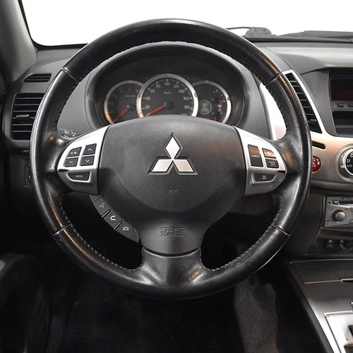 Mitsubishi L200 Dubbelhytt 2.5 4x4 M-Värm Drag SoV Ny Kamrem